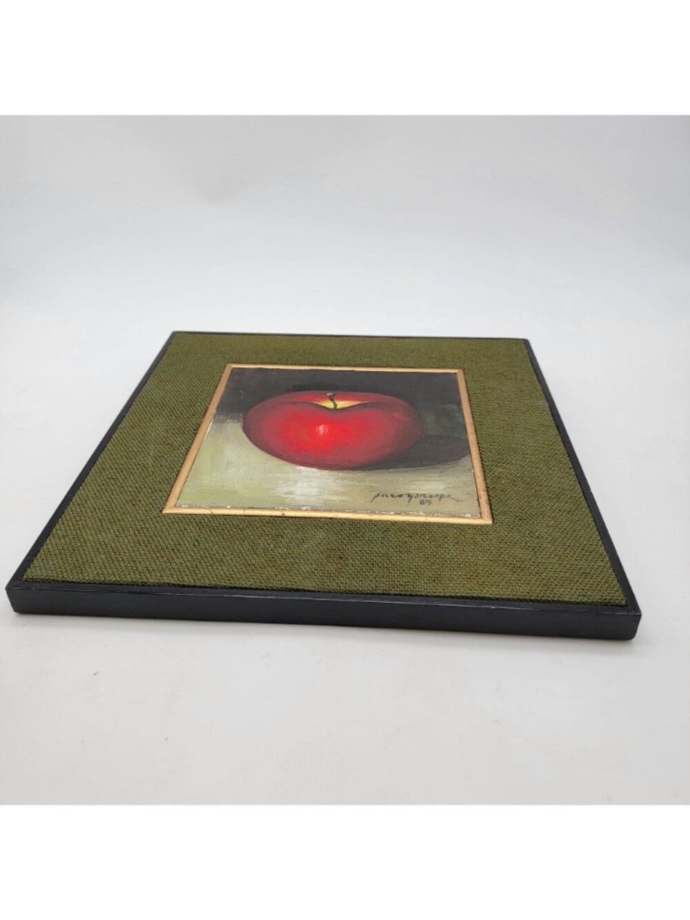 Vintage Paco Gorospe Still Life Painting - Red Apple - Matted Green Frame -Wall - Picture 2 of 9